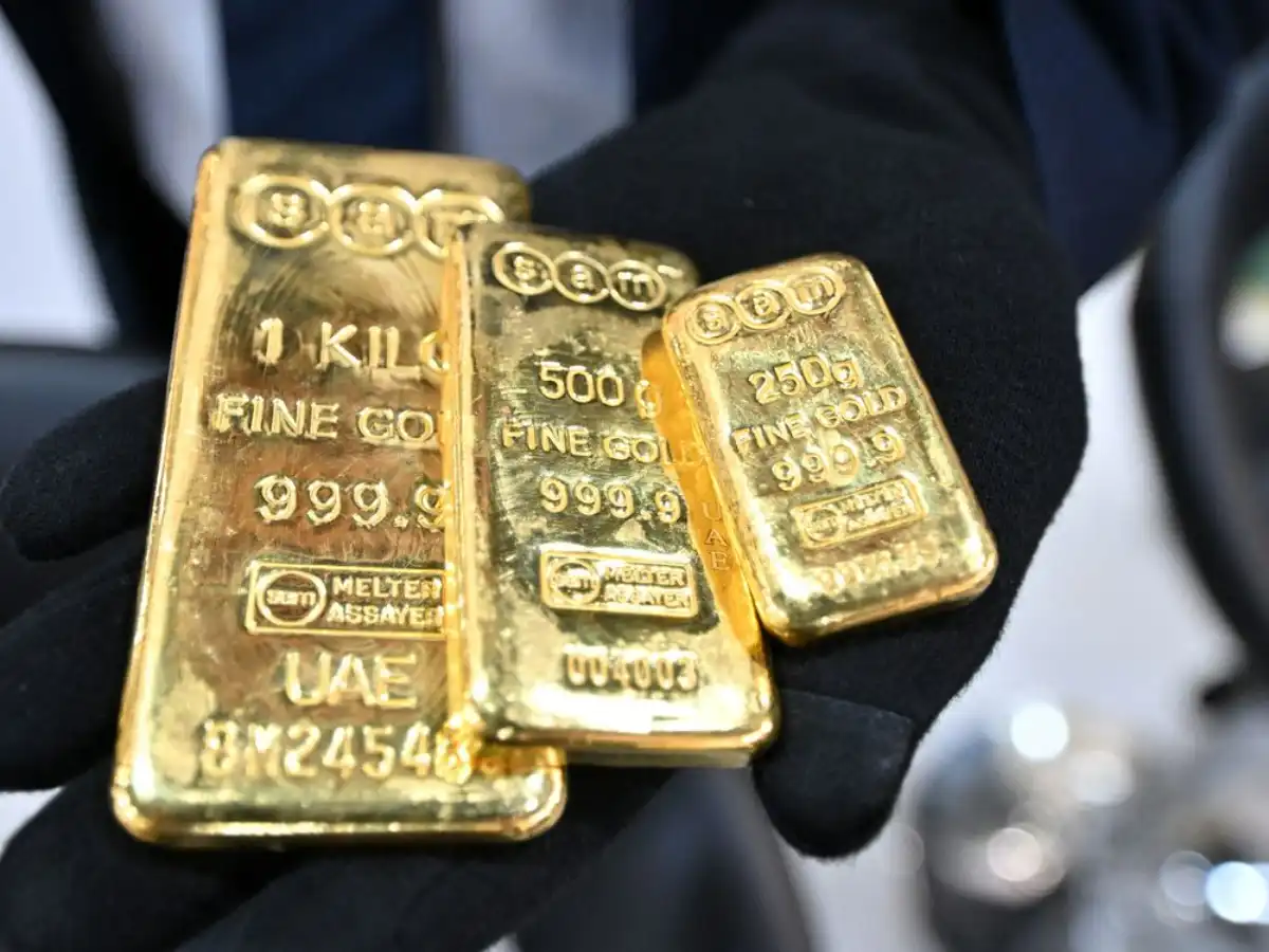 Financial Giants Rush to Cash In as Gold Prices Soar to Unprecedented Heights